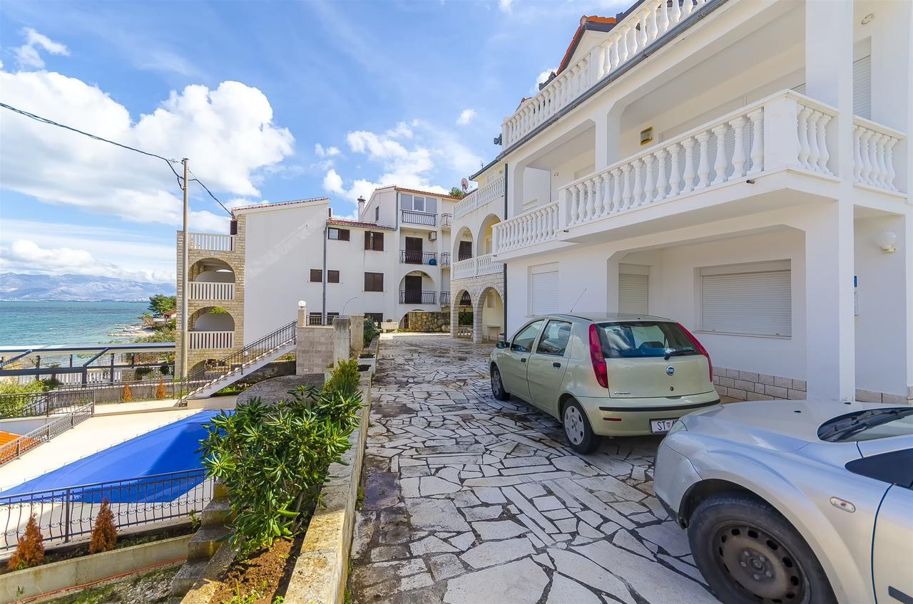 Apartments Krusica Трогир Екстериор снимка