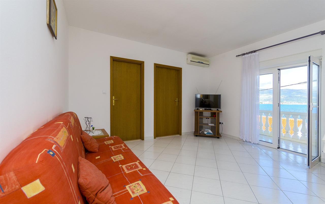 Apartments Krusica Трогир Екстериор снимка