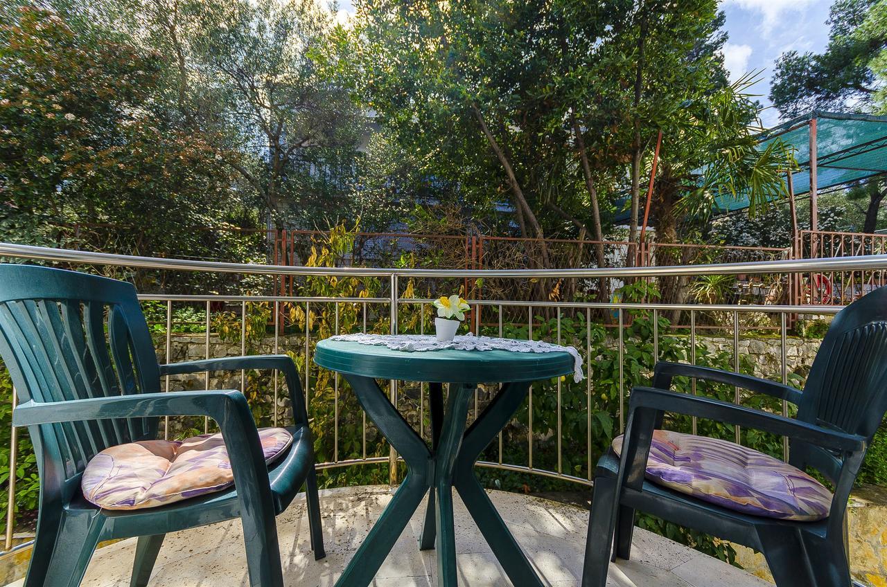 Apartments Krusica Трогир Екстериор снимка