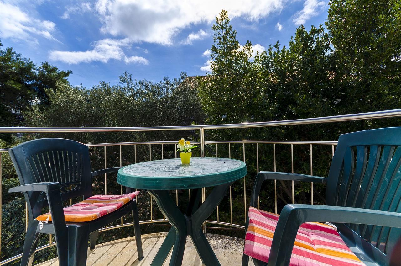Apartments Krusica Трогир Екстериор снимка