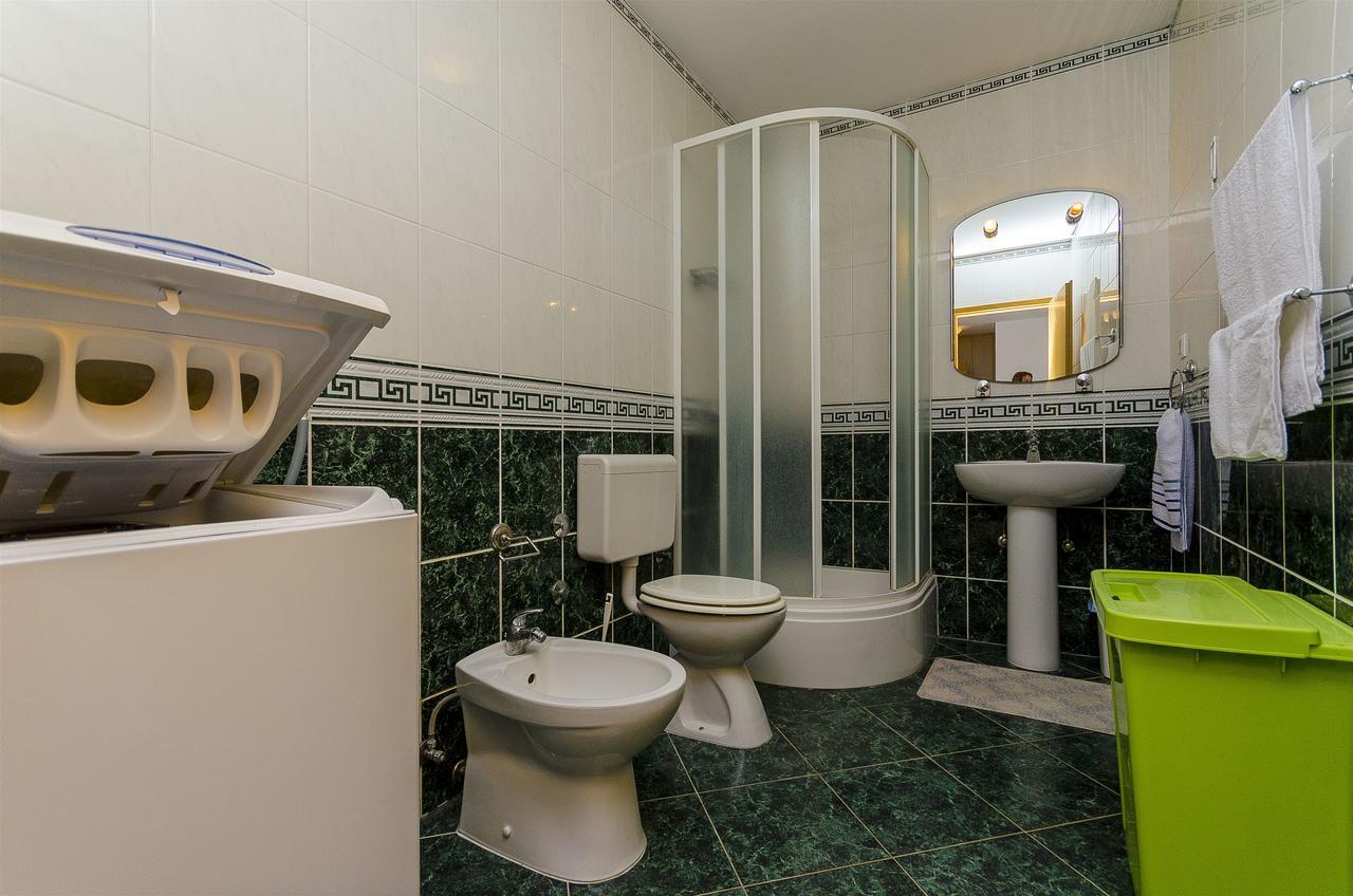 Apartments Krusica Трогир Екстериор снимка