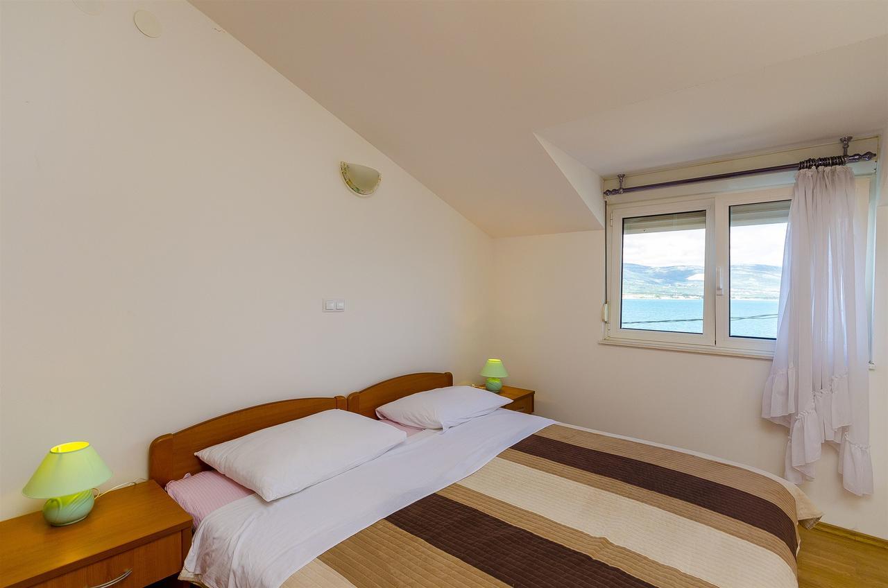 Apartments Krusica Трогир Екстериор снимка