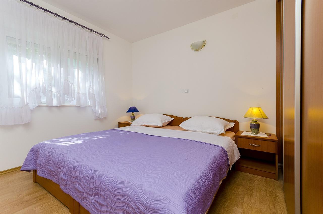 Apartments Krusica Трогир Екстериор снимка