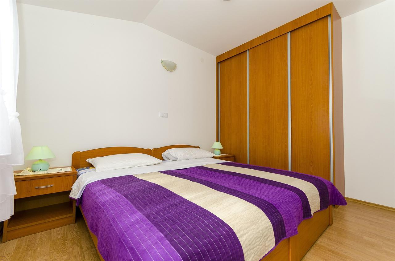 Apartments Krusica Трогир Екстериор снимка