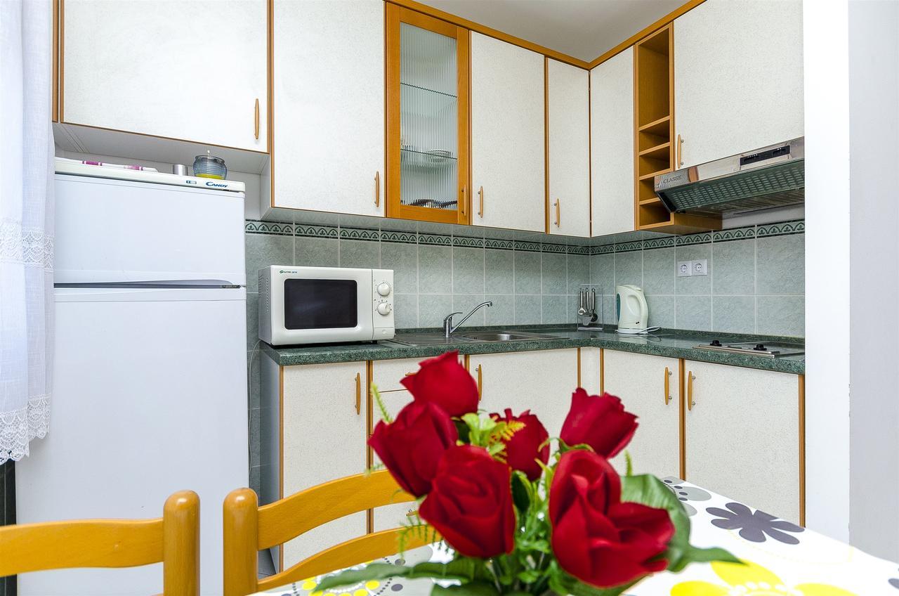 Apartments Krusica Трогир Екстериор снимка
