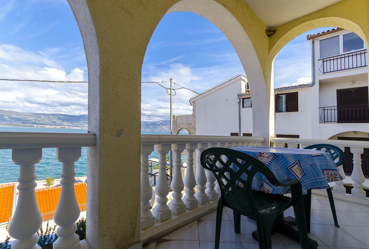 Apartments Krusica Трогир Екстериор снимка